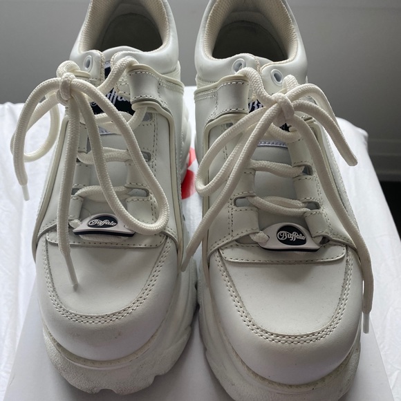❗️SOLD❗️BUFFALO LONDON PLATFORM SNEAKERS - Picture 2 of 5